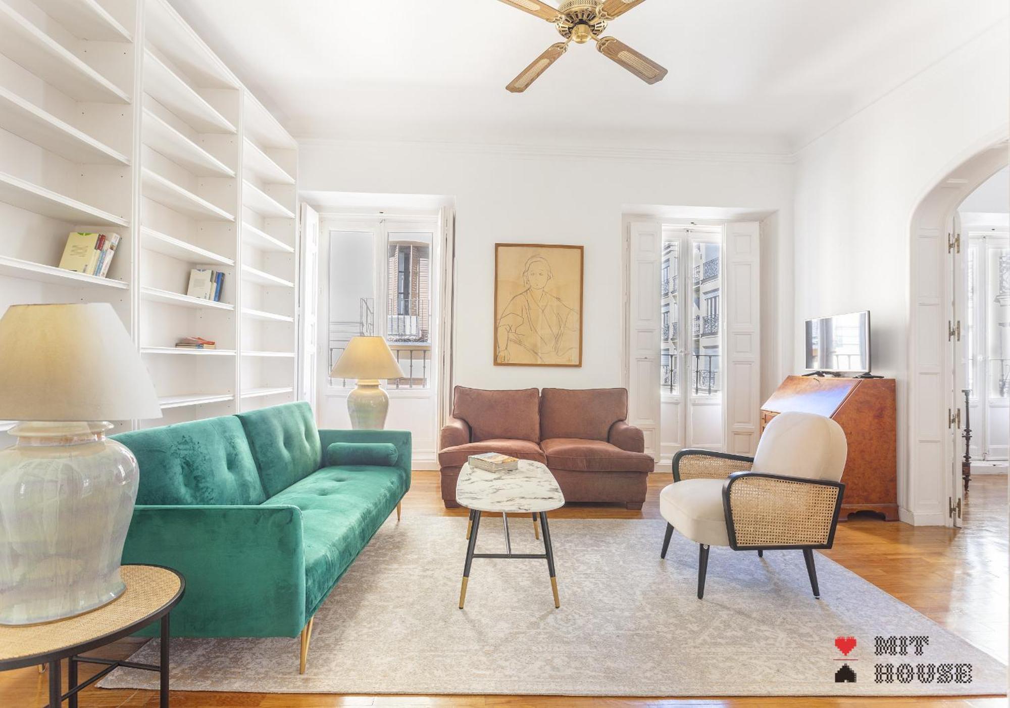 Apartamento Paseo Del Prado II En Madrid Exterior photo